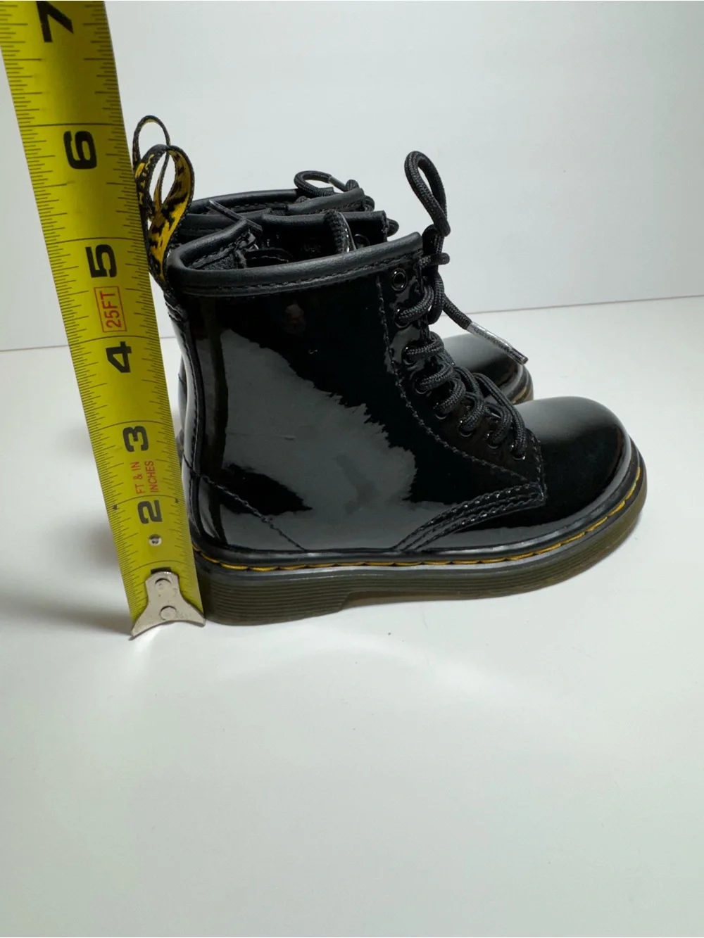 Dr. Martens TODDLER 1460 BLAK  PATENT LEATHER LACE UP BOOTS Size  8